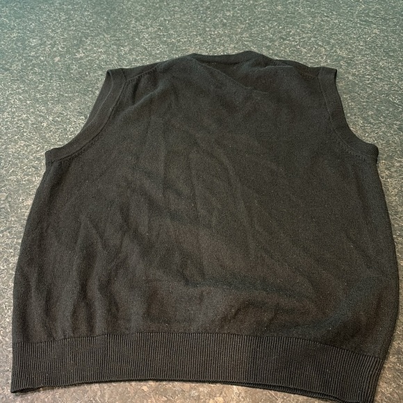 Men’s TURNBURY MERINO WOOL VEST - Picture 3 of 5